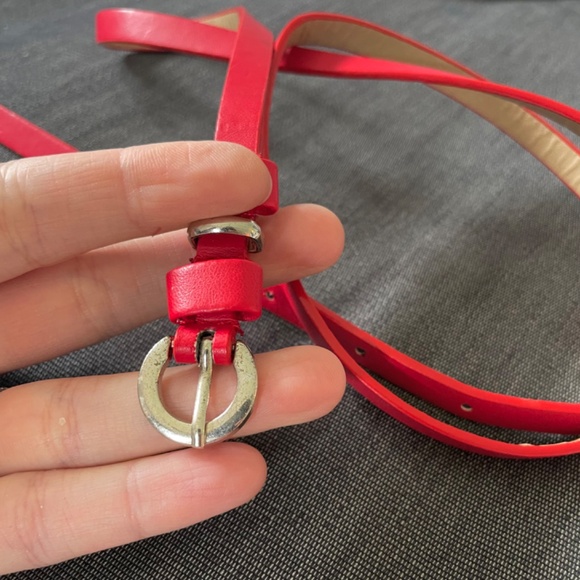 Vintage thin red belt silver buckle Y2K small - Picture 4 of 4